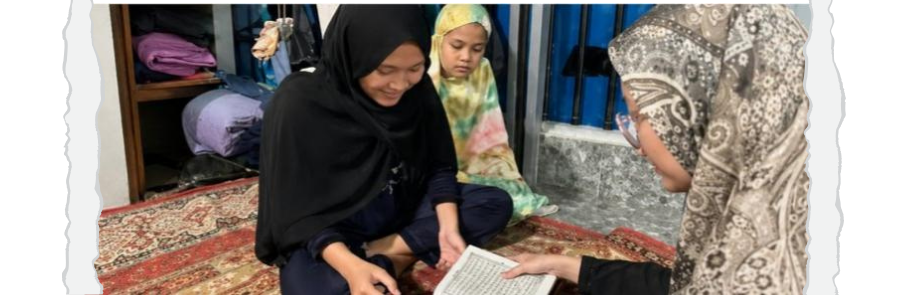 Satu pembimbing, beberapa murid, tetap penuh perhatian